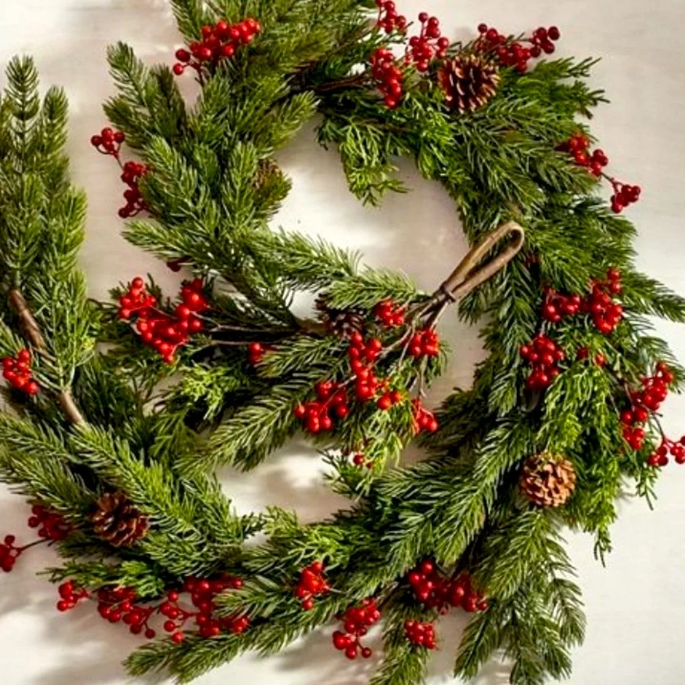 Faux Pine‎ Berry Garland